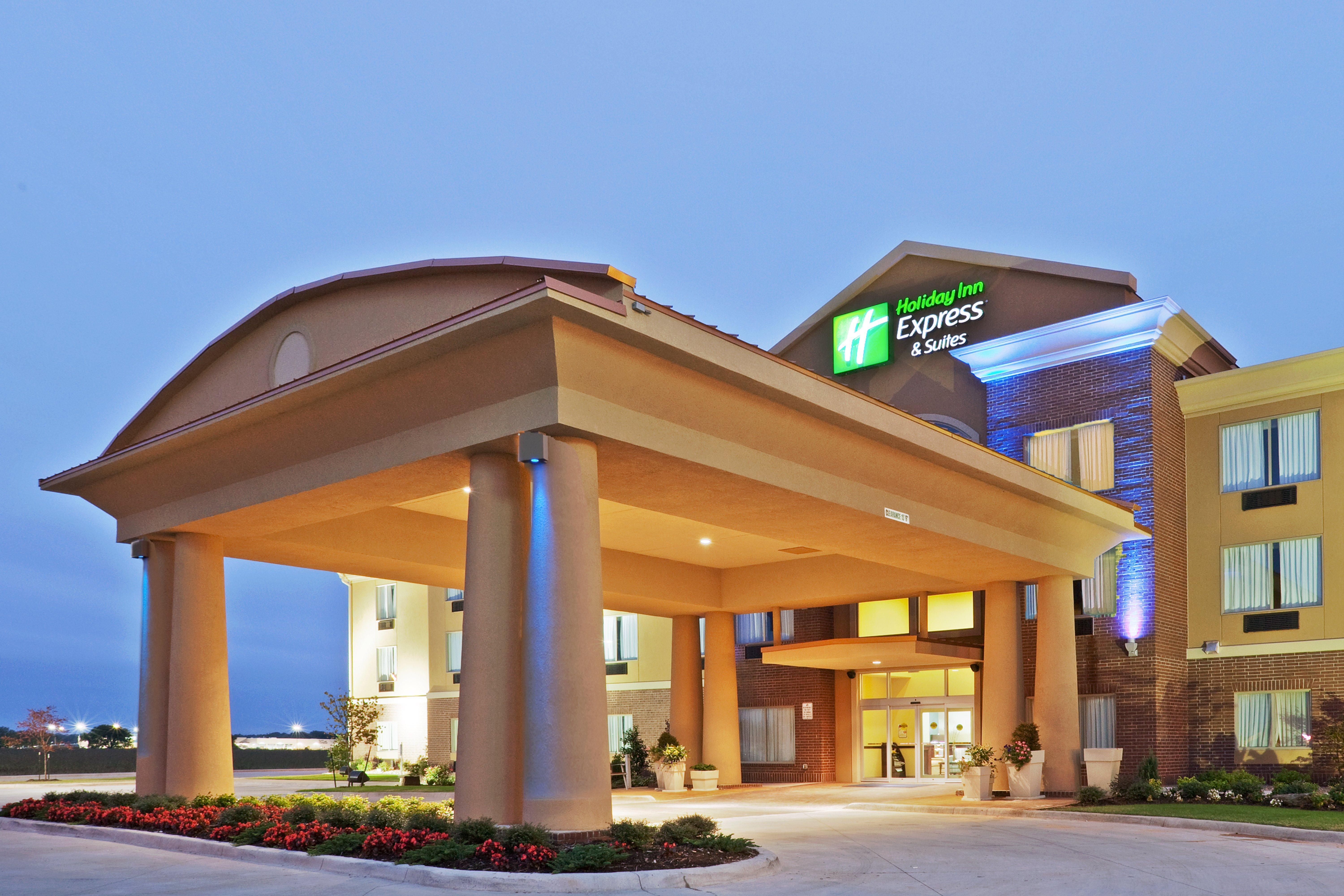 Holiday Inn Express And Suites Hotel - Pauls Valley By Ihg Exterior photo