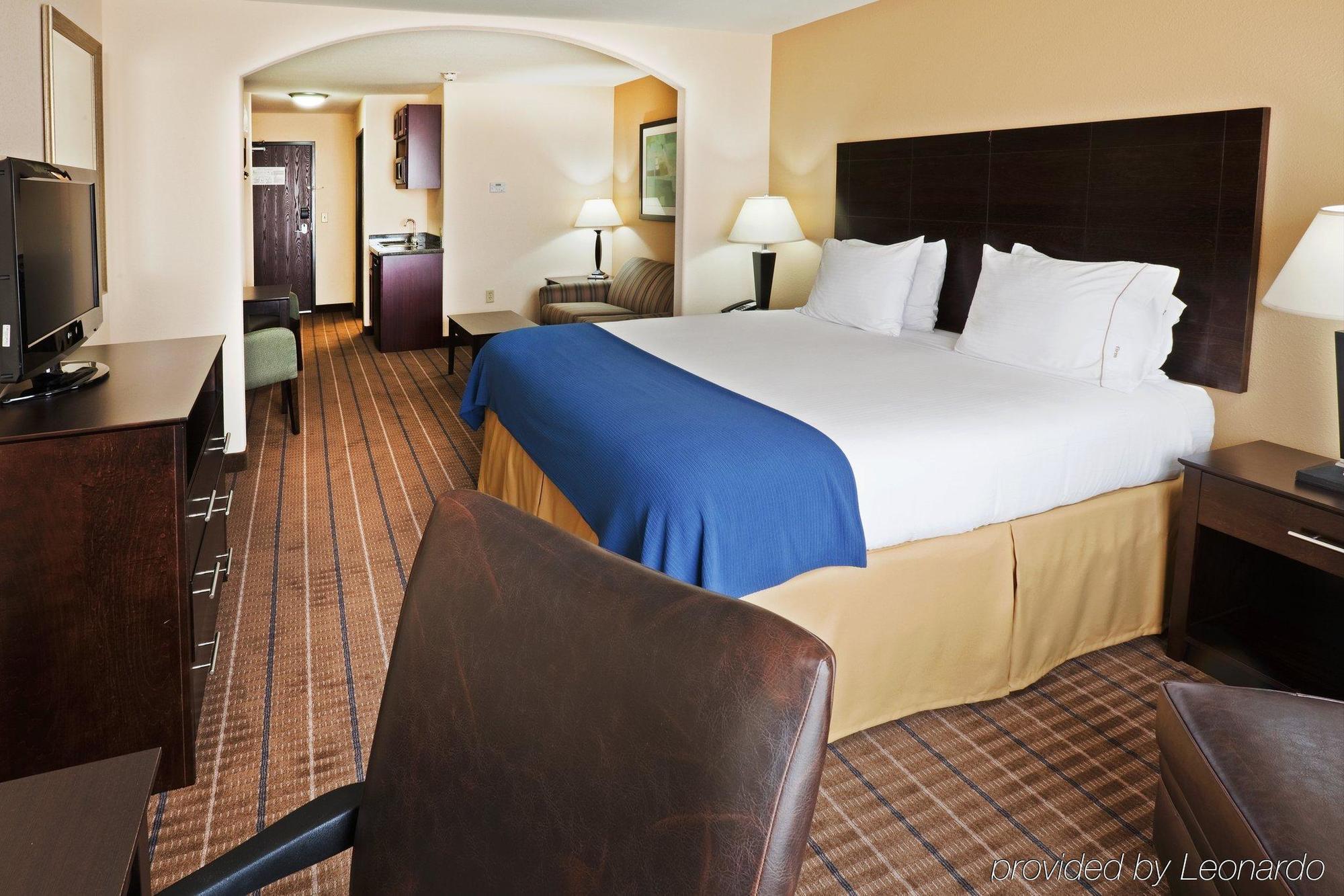 Holiday Inn Express And Suites Hotel - Pauls Valley By Ihg Room photo