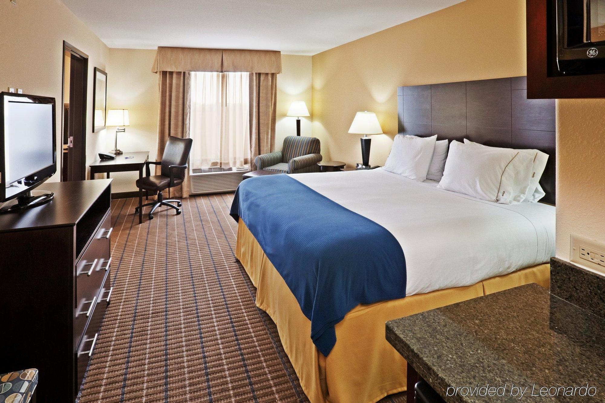 Holiday Inn Express And Suites Hotel - Pauls Valley By Ihg Room photo